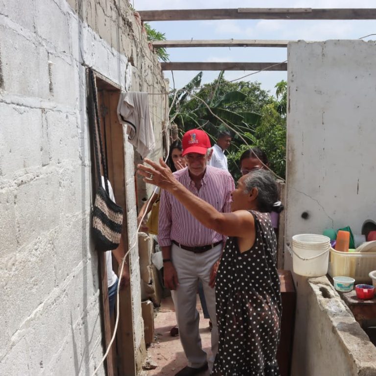 Gobernación entrega ayudas a 552 familias afectadas por vendaval y avanza con la reconstrucción de 19 viviendas